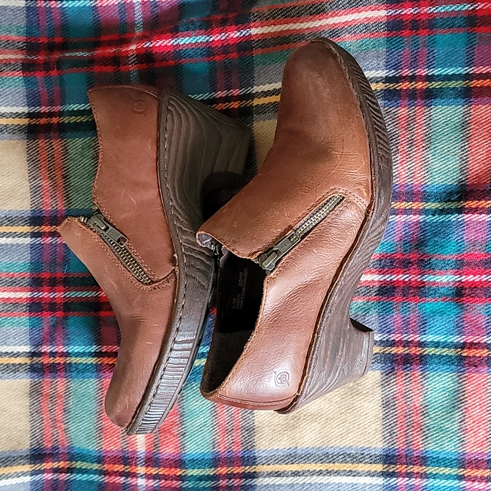 Born leather booties 8.5